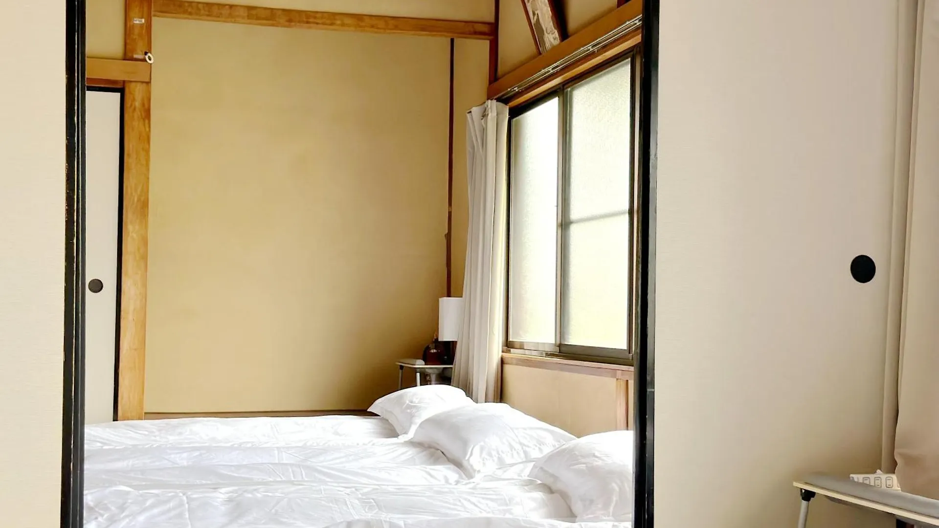 Family Or Business Travel 20 Percent Off丨200 Sqm 丨 14 Min To Shinjuku 丨century-Old Japanese Garden 丨3 Parking Spaces丨4 Bedrooms Tokyo