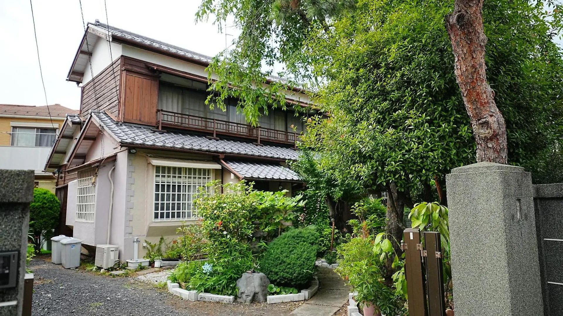 Family Or Business Travel 20 Percent Off丨200 Sqm 丨 14 Min To Shinjuku 丨century-Old Japanese Garden 丨3 Parking Spaces丨4 Bedrooms Tokyo 0*,  Japan