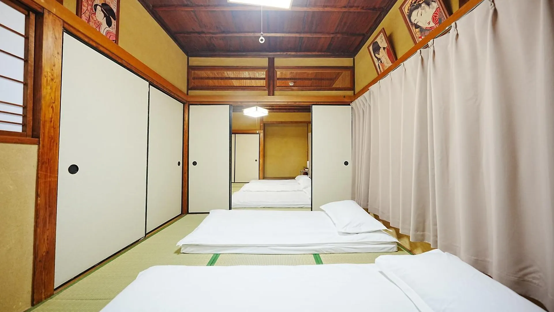 Villa Family Or Business Travel 20 Percent Off丨200 Sqm 丨 14 Min To Shinjuku 丨century-Old Japanese Garden 丨3 Parking Spaces丨4 Bedrooms Tokyo