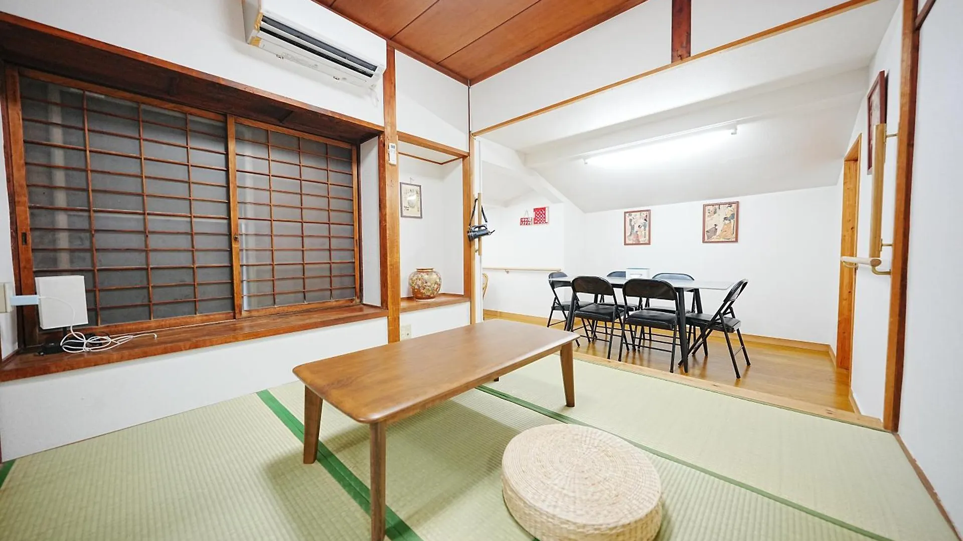 Family Or Business Travel 20 Percent Off丨200 Sqm 丨 14 Min To Shinjuku 丨century-Old Japanese Garden 丨3 Parking Spaces丨4 Bedrooms Tokyo