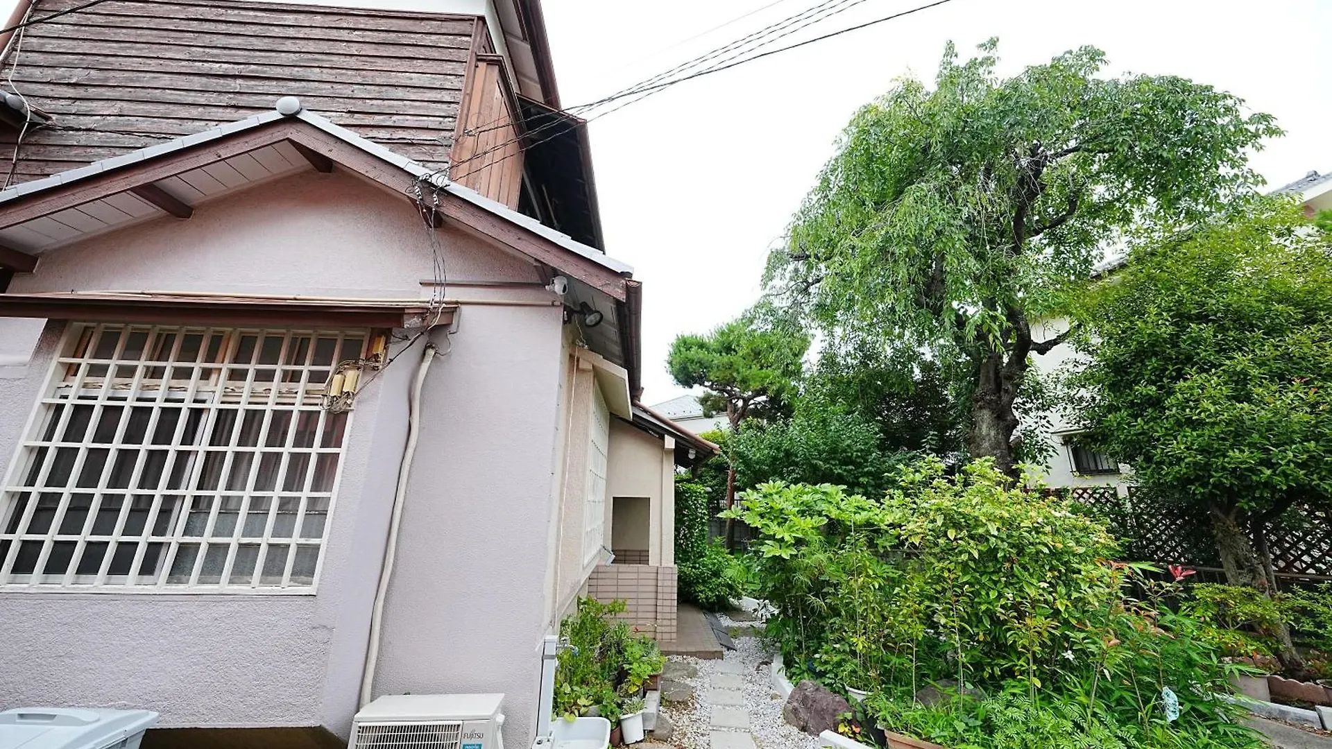 Villa Family Or Business Travel 20 Percent Off丨200 Sqm 丨 14 Min To Shinjuku 丨century-Old Japanese Garden 丨3 Parking Spaces丨4 Bedrooms Tokyo