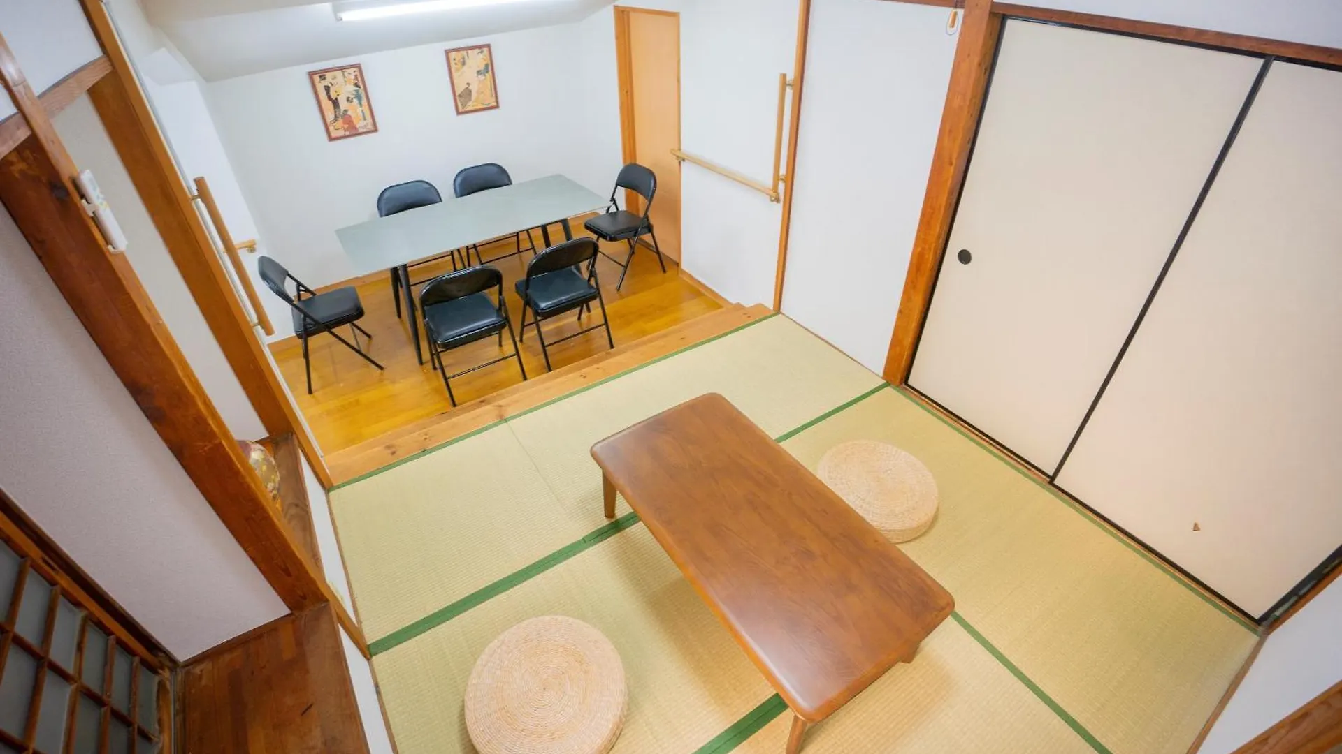 Villa Family Or Business Travel 20 Percent Off丨200 Sqm 丨 14 Min To Shinjuku 丨century-Old Japanese Garden 丨3 Parking Spaces丨4 Bedrooms Tokyo Japan