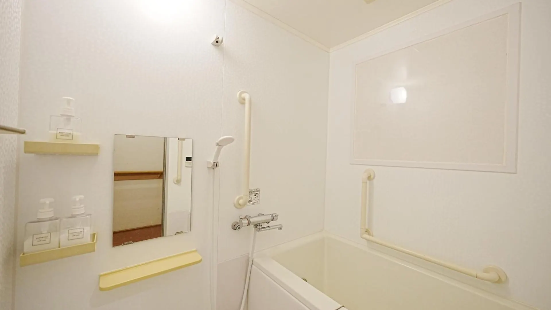 Family Or Business Travel 20 Percent Off丨200 Sqm 丨 14 Min To Shinjuku 丨century-Old Japanese Garden 丨3 Parking Spaces丨4 Bedrooms Tokyo Japan