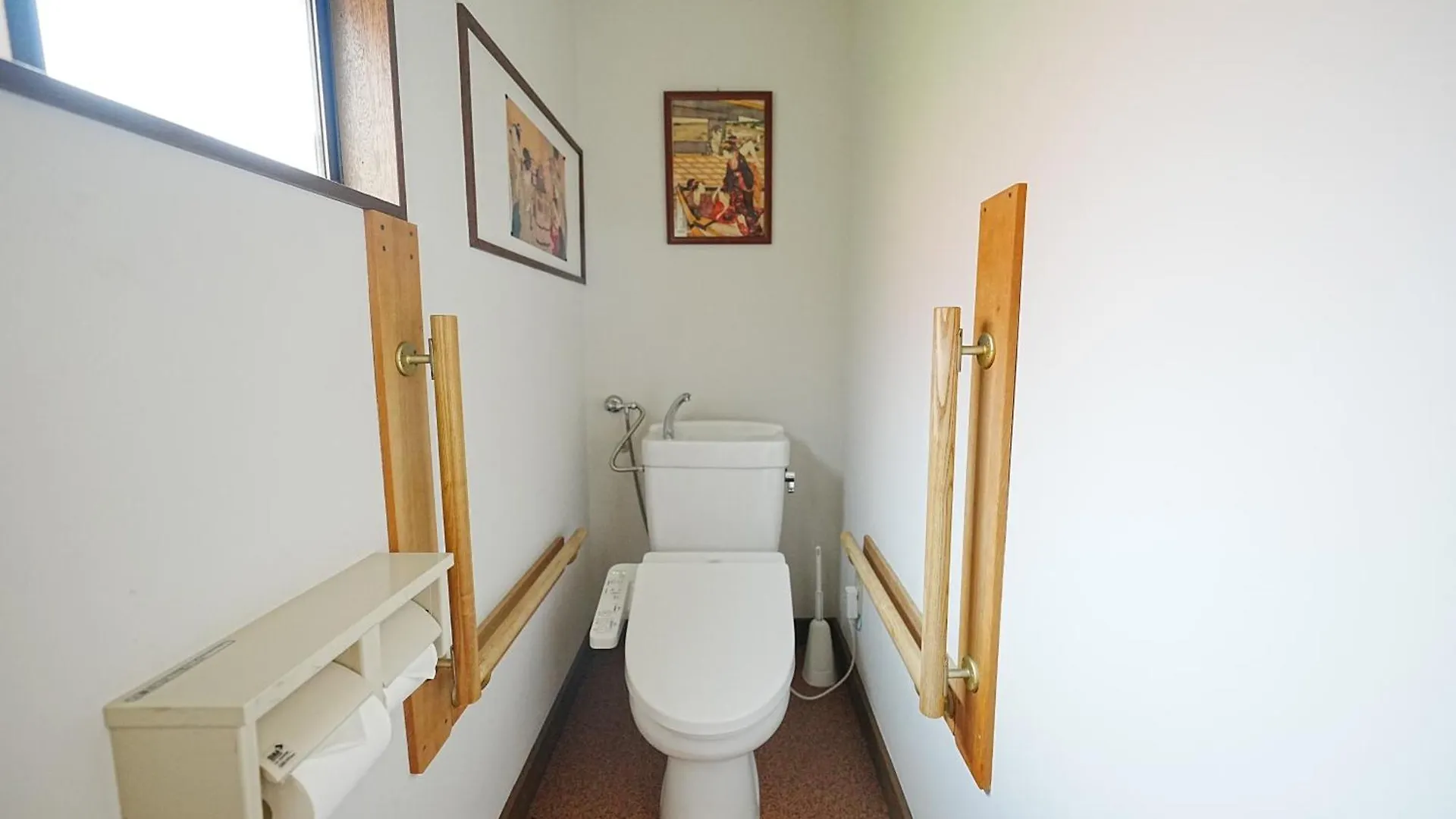 Villa Family Or Business Travel 20 Percent Off丨200 Sqm 丨 14 Min To Shinjuku 丨century-Old Japanese Garden 丨3 Parking Spaces丨4 Bedrooms Tokyo Japan