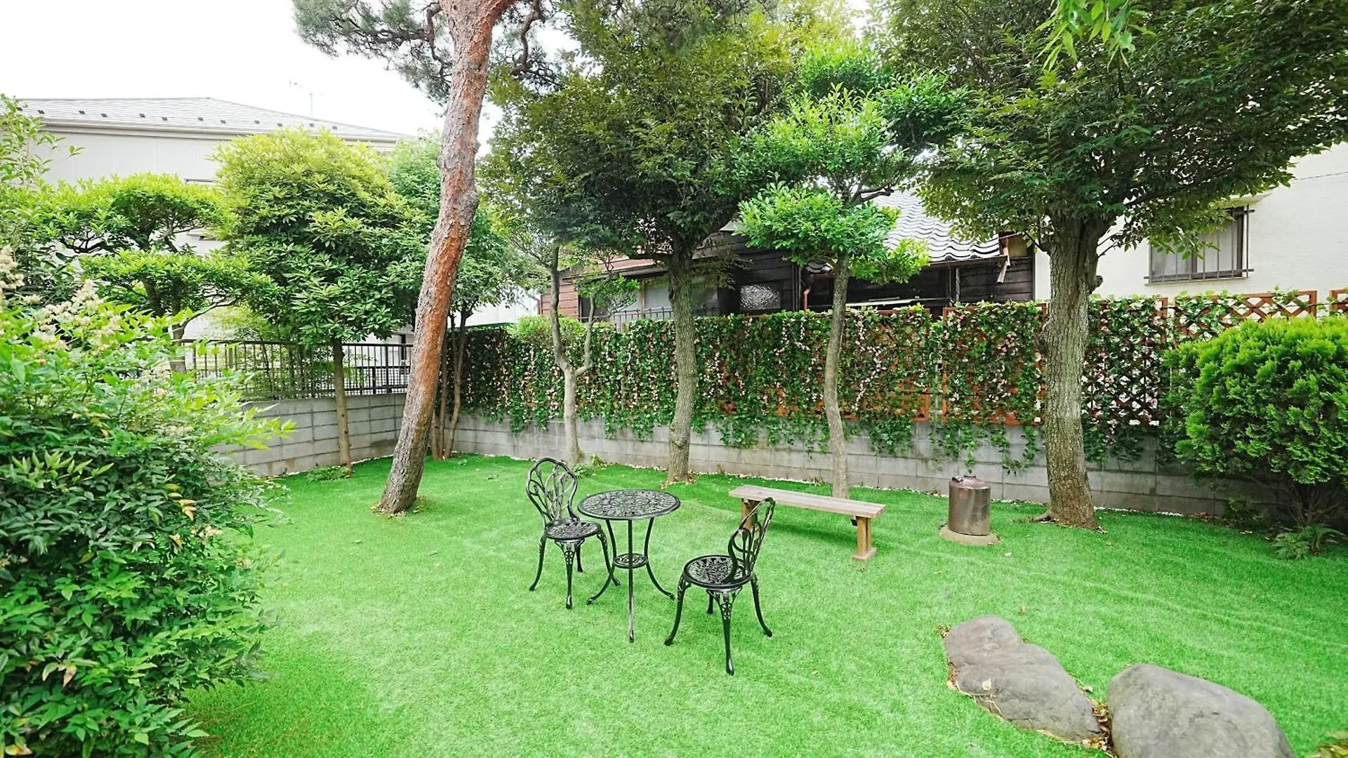 Family Or Business Travel 20 Percent Off丨200 Sqm 丨 14 Min To Shinjuku 丨century-Old Japanese Garden 丨3 Parking Spaces丨4 Bedrooms Tokyo Villa