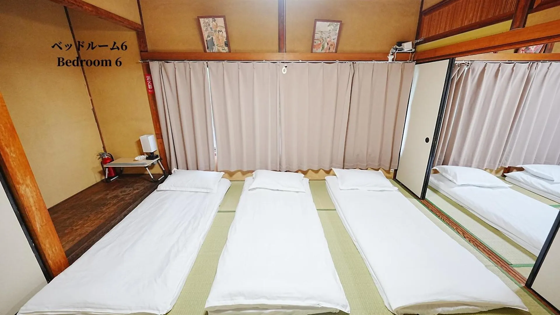 Family Or Business Travel 20 Percent Off丨200 Sqm 丨 14 Min To Shinjuku 丨century-Old Japanese Garden 丨3 Parking Spaces丨4 Bedrooms Tokyo Villa